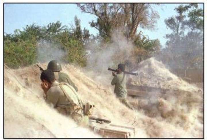 پشتیبانی همه جانبه ملت در دفاع از آب و خاک